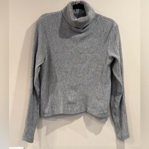 🔥Club Monaco Women’s Gray Turtleneck Sweater Sz L EUC🔥